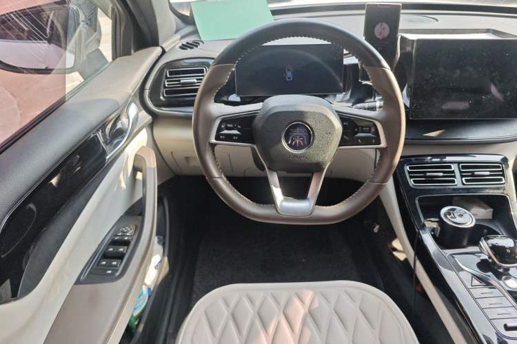 Used BYD Qin PLUS 2023 Champion Edition DM-i 55KM Leading Model Steering Wheel