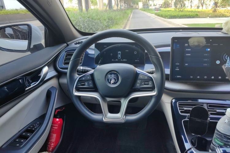 Used BYD Qin PLUS 2023 Champion Edition DM-i 120KM Excellence Model Steering Wheel
