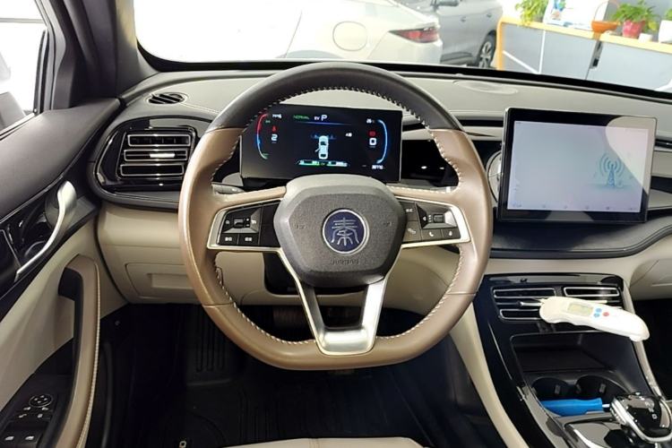 Used BYD Qin PLUS 2023 Champion Edition DM-i 55KM Leading Model Steering Wheel