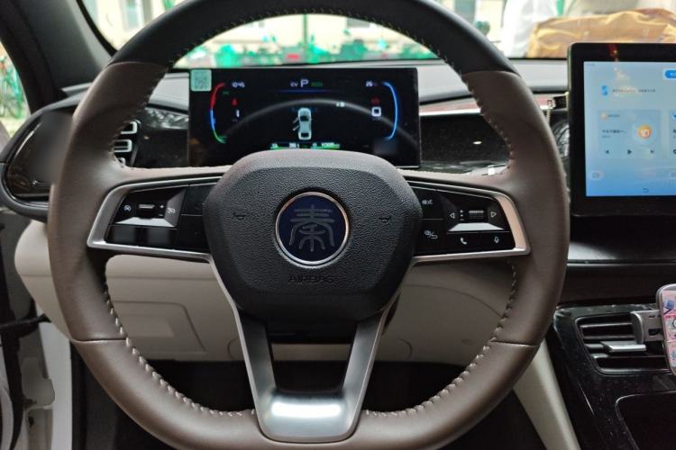 Used BYD Qin PLUS 2023 Champion Edition DM-i 55KM Leading Model Steering Wheel