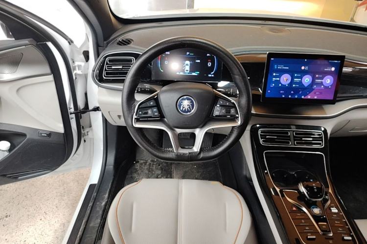 Used BYD Qin PLUS 2023 Champion Edition EV 510KM Leading Model Steering Wheel