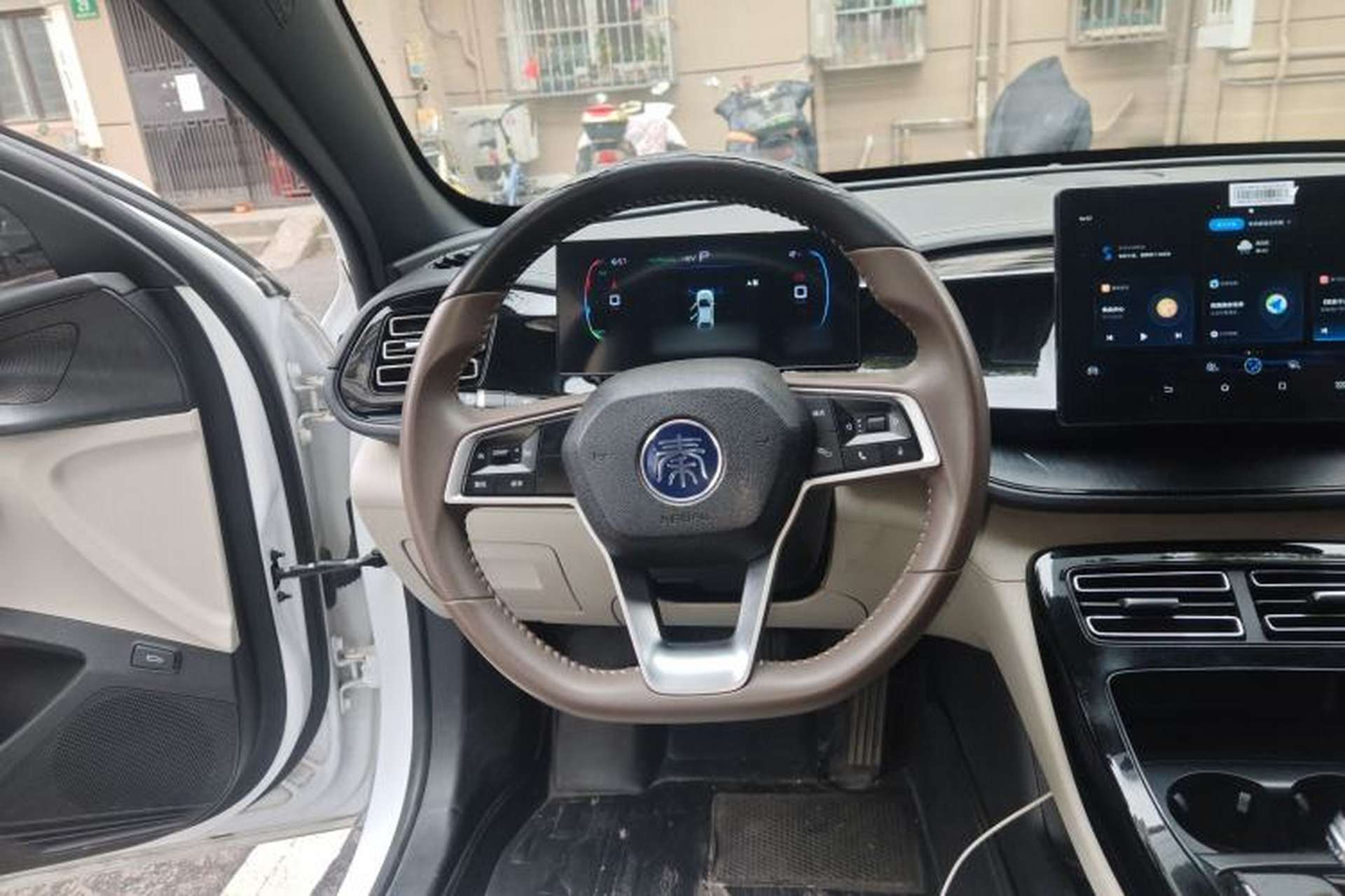 Used BYD Qin PLUS 2023 Champion Edition DM-i 55KM Leading Model Steering Wheel