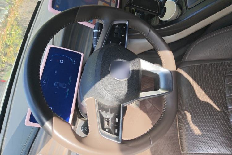 Used BYD Qin PLUS 2023 Champion Edition DM-i 55KM Leading Model Steering Wheel