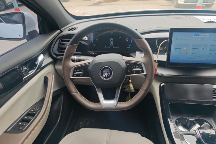 Used BYD Qin PLUS 2023 Champion Edition DM-i 55KM Leading Model Steering Wheel