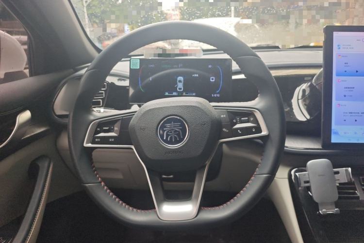 Used BYD Qin PLUS 2023 Champion Edition DM-i 55KM Leading Model Steering Wheel