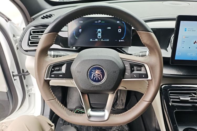Used BYD Qin PLUS 2023 Champion Edition DM-i 55KM Leading Model Steering Wheel