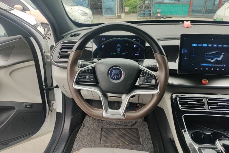 Used BYD Qin PLUS 2023 Champion Edition EV 510KM Leading Model Steering Wheel