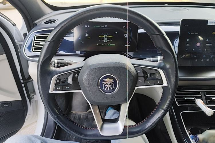 Used BYD Qin PLUS 2023 Champion Edition DM-i 120KM Leading Model Steering Wheel