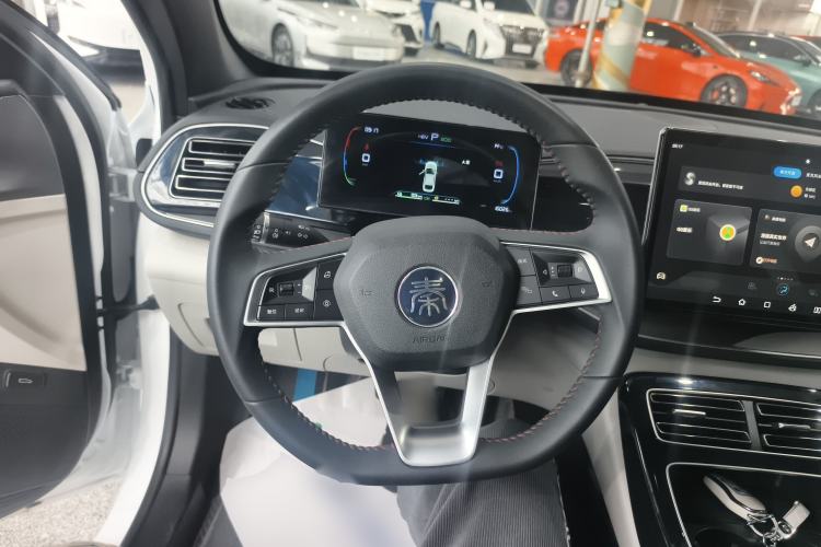 Used BYD Qin PLUS 2023 Champion Edition DM-i 120KM Beyond Model Steering Wheel