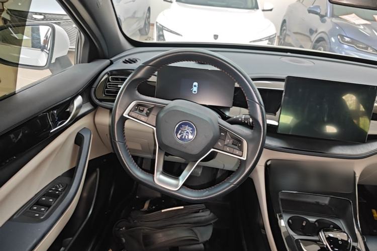 Used BYD Qin PLUS 2023 Champion Edition DM-i 55KM Leading Model Steering Wheel
