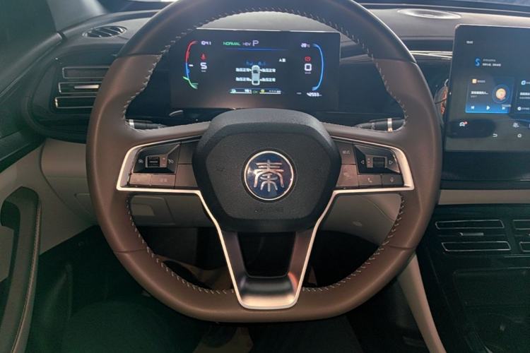 Used BYD Qin PLUS 2023 Champion Edition DM-i 55KM Leading Model Steering Wheel