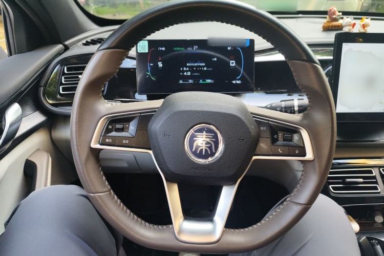 Used BYD Qin PLUS 2023 Champion Edition DM-i 55KM Leading Model Steering Wheel
