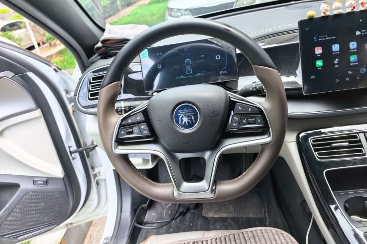 Used BYD Qin PLUS 2023 Champion Edition EV 420KM Superior Model Steering Wheel