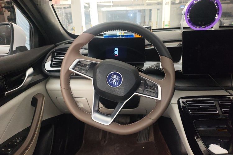 Used BYD Qin PLUS 2023 Champion Edition DM-i 55KM Leading Model Steering Wheel