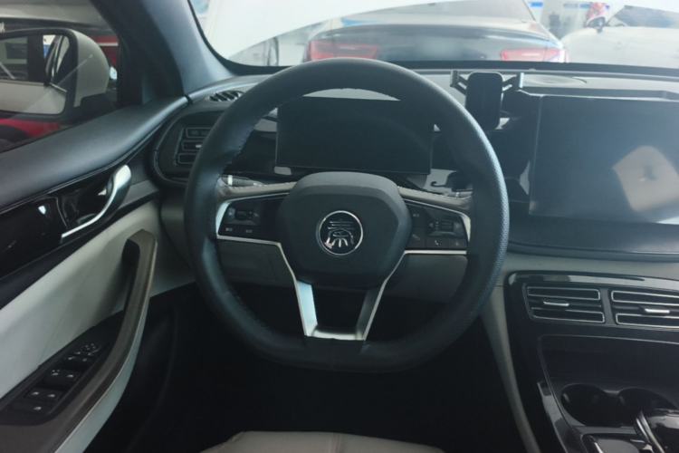 Used BYD Qin PLUS 2023 Champion Edition DM-i 55KM Leading Model Steering Wheel