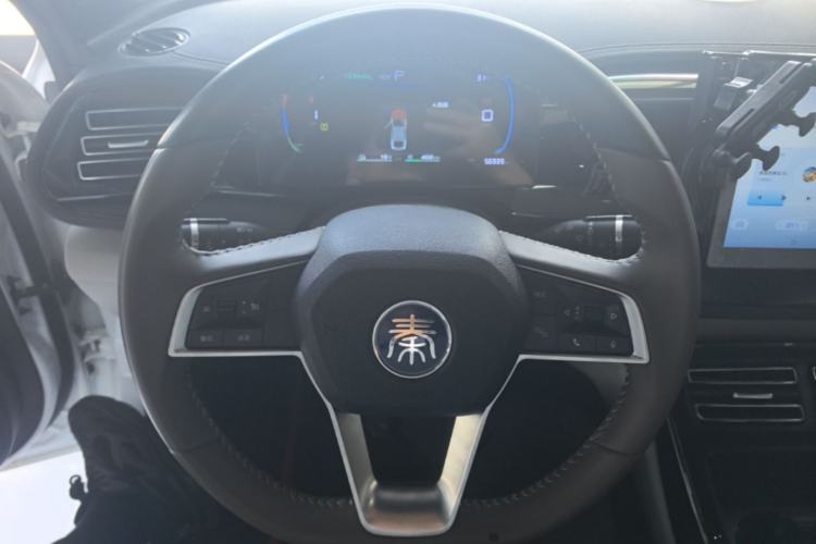 Used BYD Qin PLUS 2023 Champion Edition DM-i 55KM Leading Model Steering Wheel