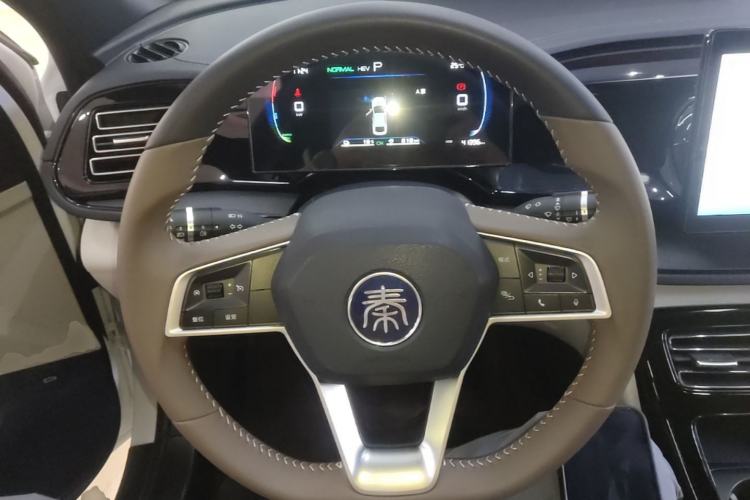 Used BYD Qin PLUS 2023 Champion Edition DM-i 55KM Leading Model Steering Wheel