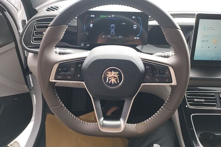 Used BYD Qin PLUS 2023 Champion Edition DM-i 55KM Superior Model Steering Wheel