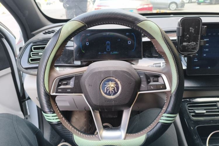 Used BYD Qin PLUS 2023 Champion Edition DM-i 55KM Leading Model Steering Wheel