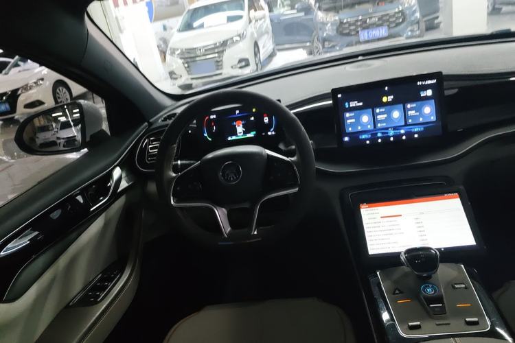 Used BYD Qin PLUS 2023 Champion Edition EV 420KM Leading Model Steering Wheel
