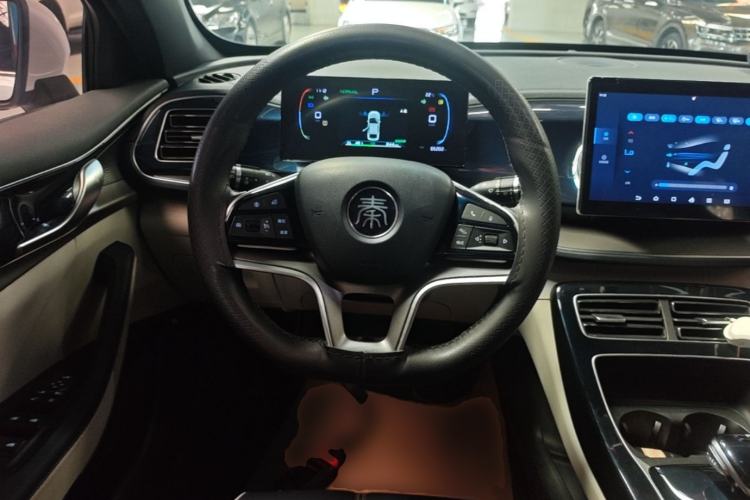 Used BYD Qin PLUS 2023 Champion Edition EV 510KM Beyond Model Steering Wheel