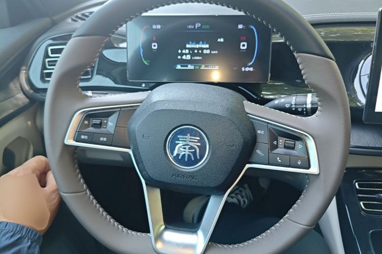 Used BYD Qin PLUS 2023 Champion Edition DM-i 55KM Leading Model Steering Wheel