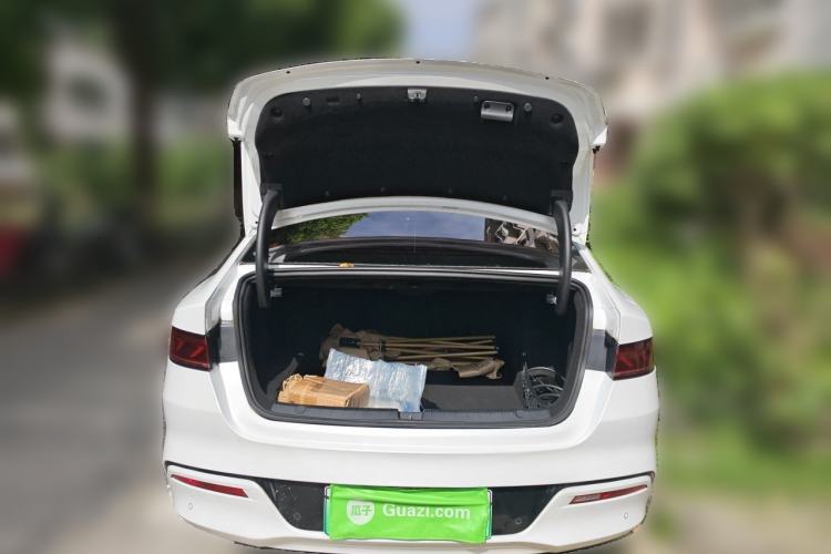 Used BYD Qin PLUS 2023 Champion Edition DM-i 55KM Leading Model Trunk