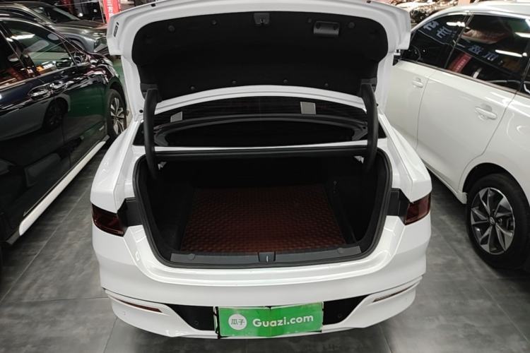 Used BYD Qin PLUS 2023 Champion Edition DM-i 55KM Leading Model Trunk