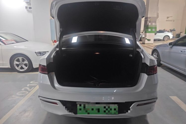 Used BYD Qin PLUS 2023 Champion Edition DM-i 55KM Leading Model Trunk