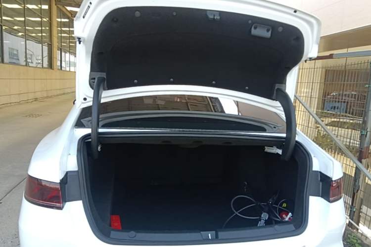 Used BYD Qin PLUS 2023 Champion Edition DM-i 55KM Leading Model Trunk