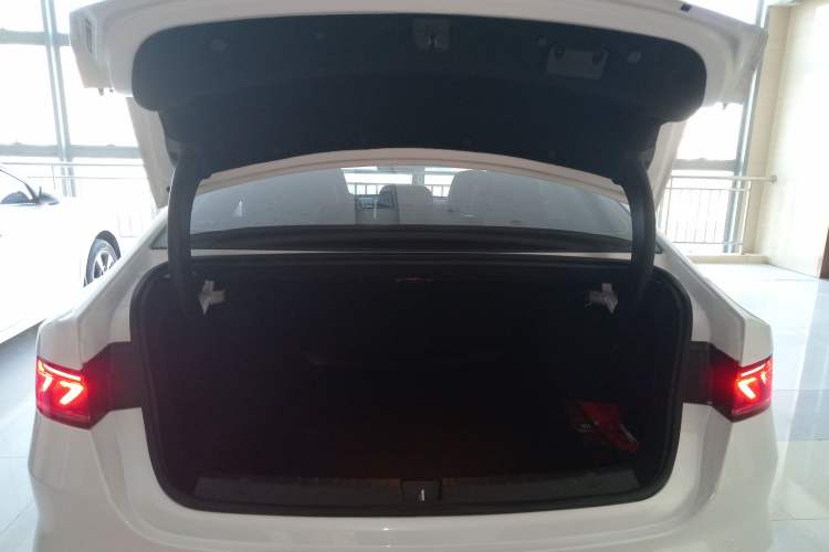 Used BYD Qin PLUS 2023 Champion Edition DM-i 120KM Excellence Model Trunk