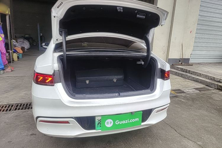 Used BYD Qin PLUS 2023 Champion Edition DM-i 55KM Leading Model Trunk