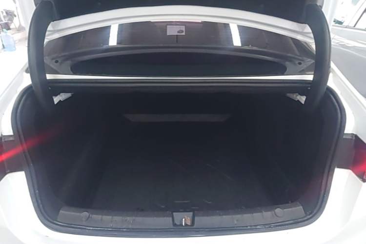 Used BYD Qin PLUS 2023 Champion Edition DM-i 55KM Leading Model Trunk