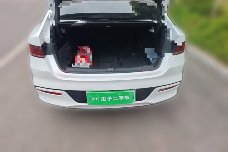 Used BYD Qin PLUS 2023 Champion Edition DM-i 55KM Leading Model Trunk