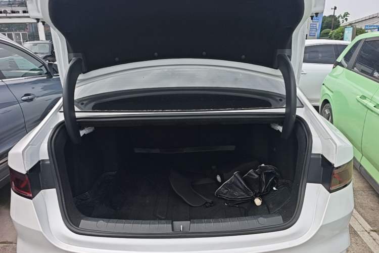 Used BYD Qin PLUS 2023 Champion Edition EV 420KM Leading Model Trunk