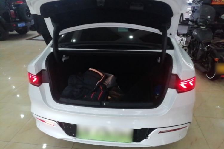 Used BYD Qin PLUS 2023 Champion Edition DM-i 55KM Leading Model Trunk