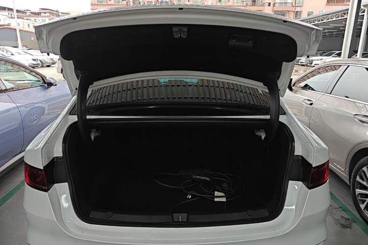 Used BYD Qin PLUS 2023 Champion Edition DM-i 120KM Leading Model Trunk
