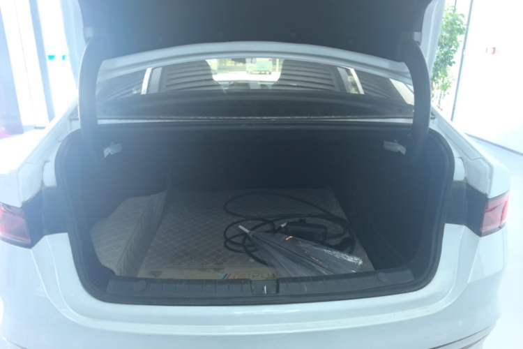 Used BYD Qin PLUS 2023 Champion Edition DM-i 55KM Leading Model Trunk