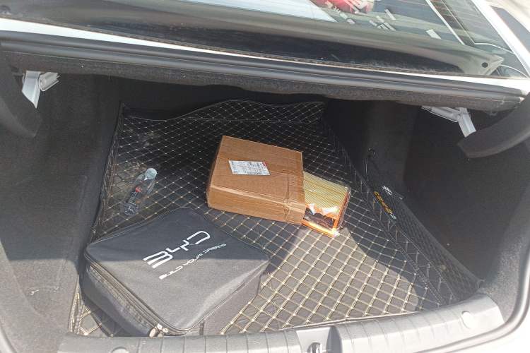 Used BYD Qin PLUS 2023 Champion Edition DM-i 55KM Leading Model Trunk