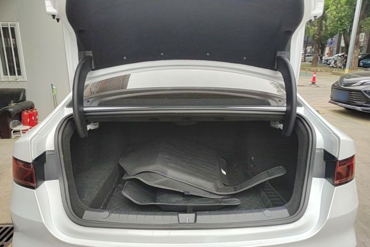 Used BYD Qin PLUS 2023 Champion Edition DM-i 120KM Beyond Model Trunk