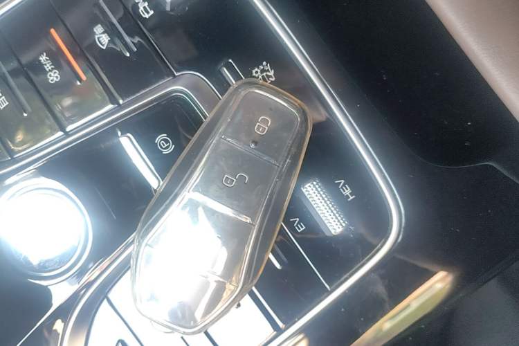Used BYD Qin PLUS 2023 Champion Edition DM-i 120KM Leading Model Vehicle Key