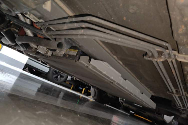 Used BYD Qin PLUS 2024 HONOR Edition DM-i 55KM Leading Model Chassis Front Left