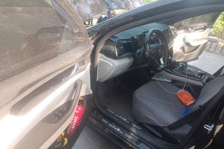Used BYD Qin PLUS 2024 HONOR Edition DM-i 55KM Leading Model Driver Seat
