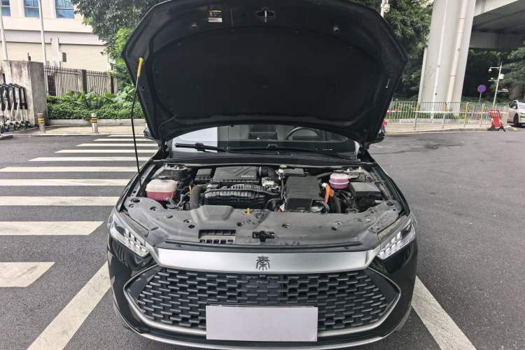 Used BYD Qin PLUS 2024 HONOR Edition DM-i 55KM Leading Model Engine Bay