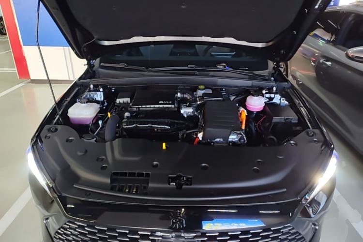 Used BYD Qin PLUS 2024 HONOR Edition DM-i 55KM Leading Model Engine Bay