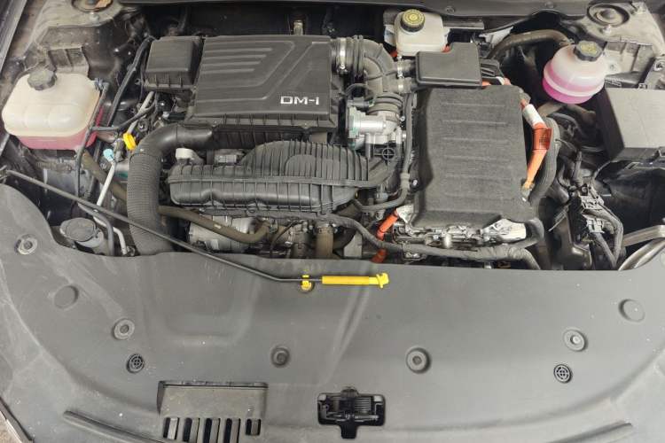 Used BYD Qin PLUS 2024 HONOR Edition DM-i 55KM Leading Model Engine Bay