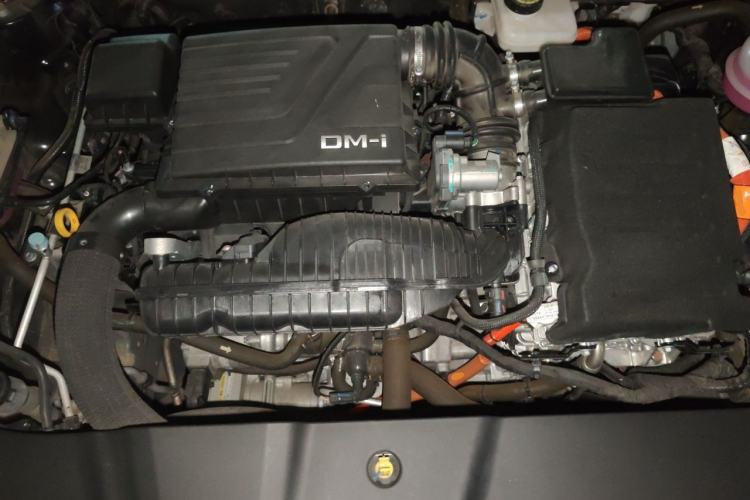 Used BYD Qin PLUS 2024 HONOR Edition DM-i 55KM Leading Model Engine Bay