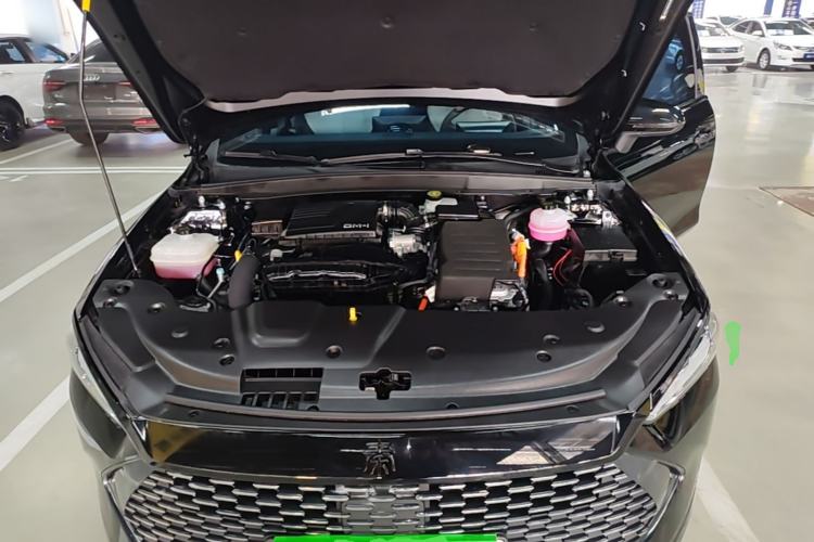 Used BYD Qin PLUS 2024 HONOR Edition DM-i 55KM Leading Model Engine Bay