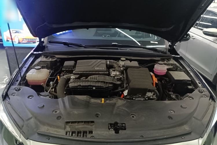 Used BYD Qin PLUS 2024 HONOR Edition DM-i 55KM Leading Model Engine Bay