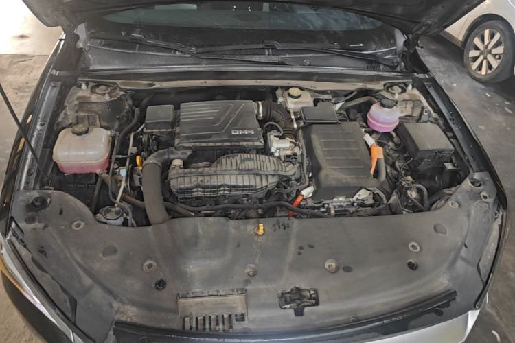 Used BYD Qin PLUS 2024 HONOR Edition DM-i 55KM Leading Model Engine Bay
